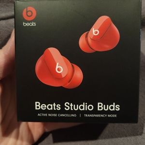 Beats Studio Buds, Beats by Dre